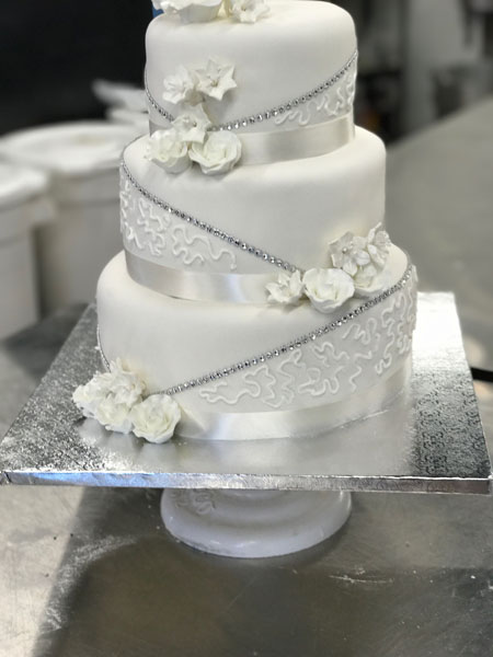 Wedding Cake Giveaway!!
